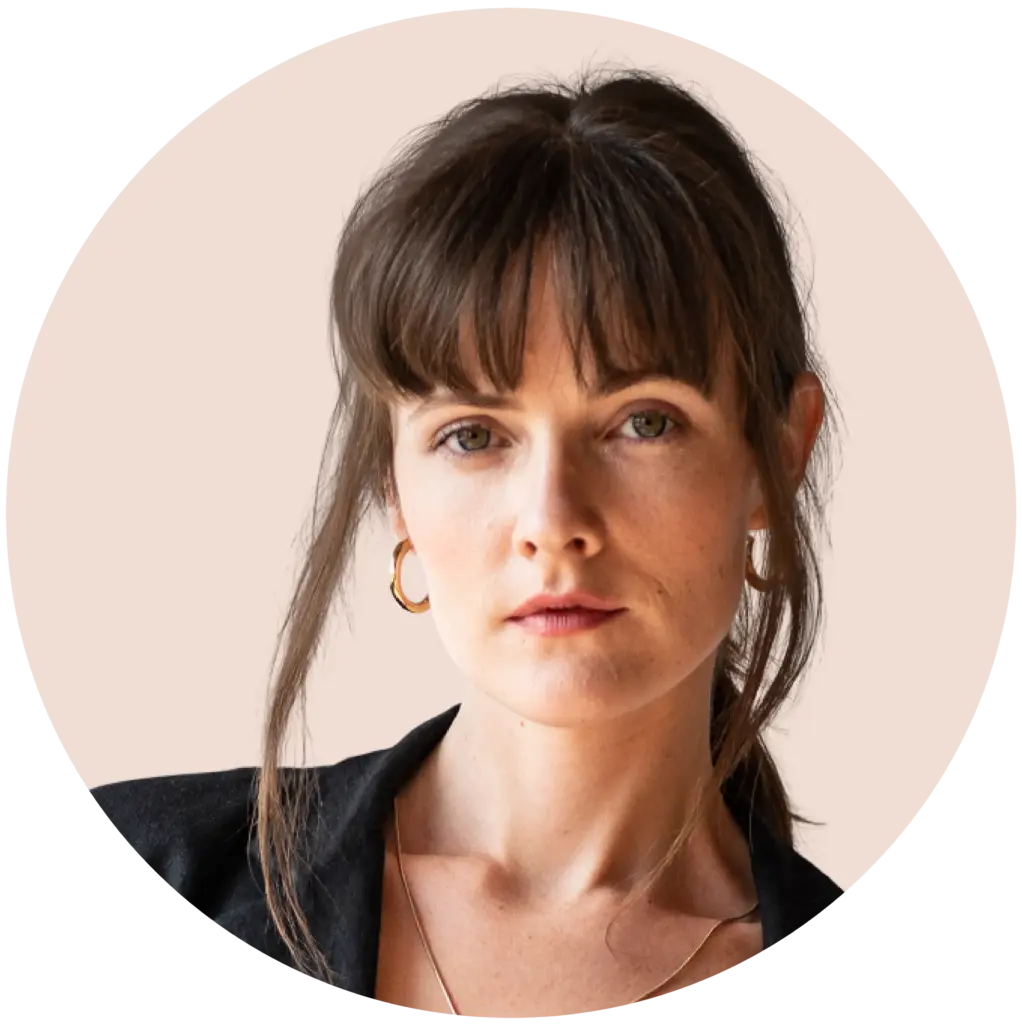 Женщина с серьгами – цифровая бухгалтерия, Гуммерсбах